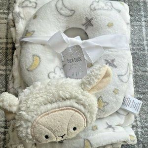Baby Nursery Blanket  Duck Duck Goose Travel Set NWT